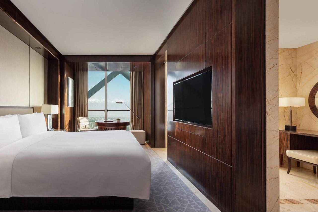 Jw Marriott Hotel Yinchuan Exterior photo